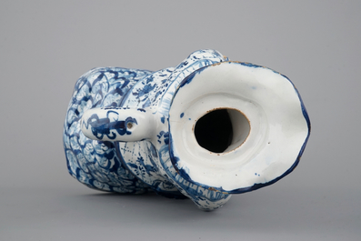A blue and white Dutch Delft figural "Bobbejak" table fountain, 18th C.
